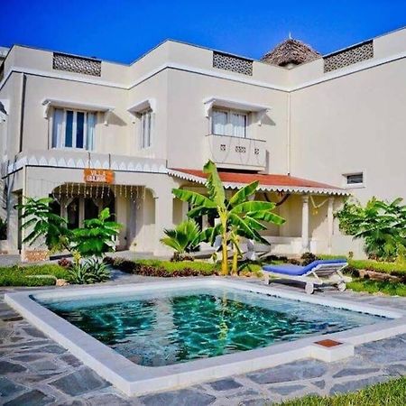 White Villa - Paparemo Beach Watamu Exterior photo