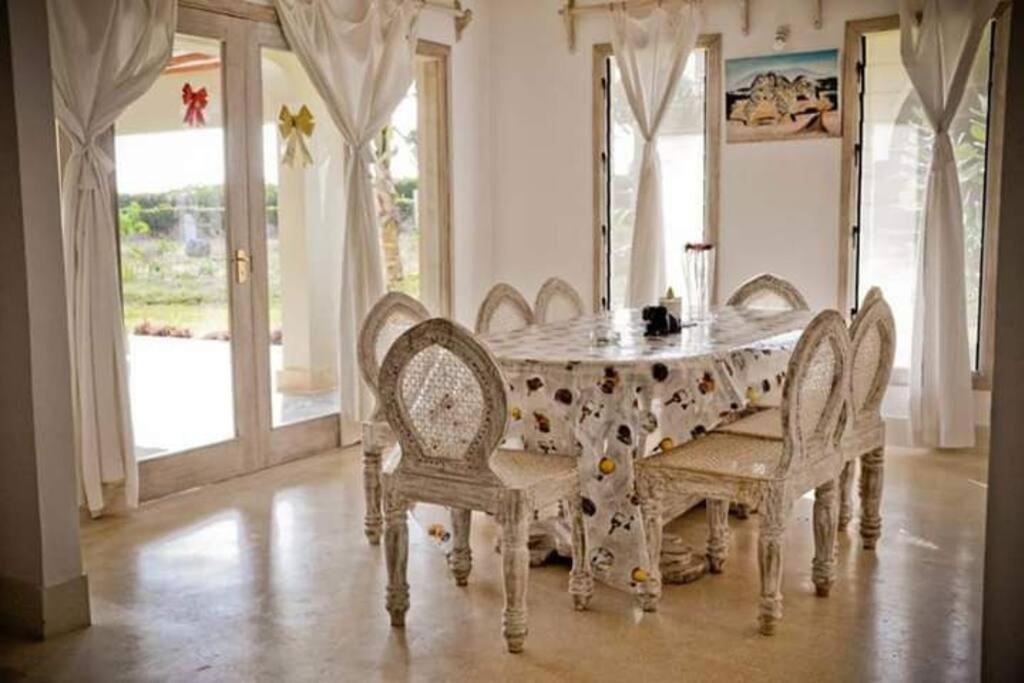 White Villa - Paparemo Beach Watamu Exterior photo